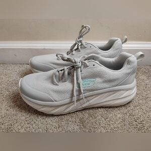 Skechers Women's Size 10 Us Gray Athletic Sneakers